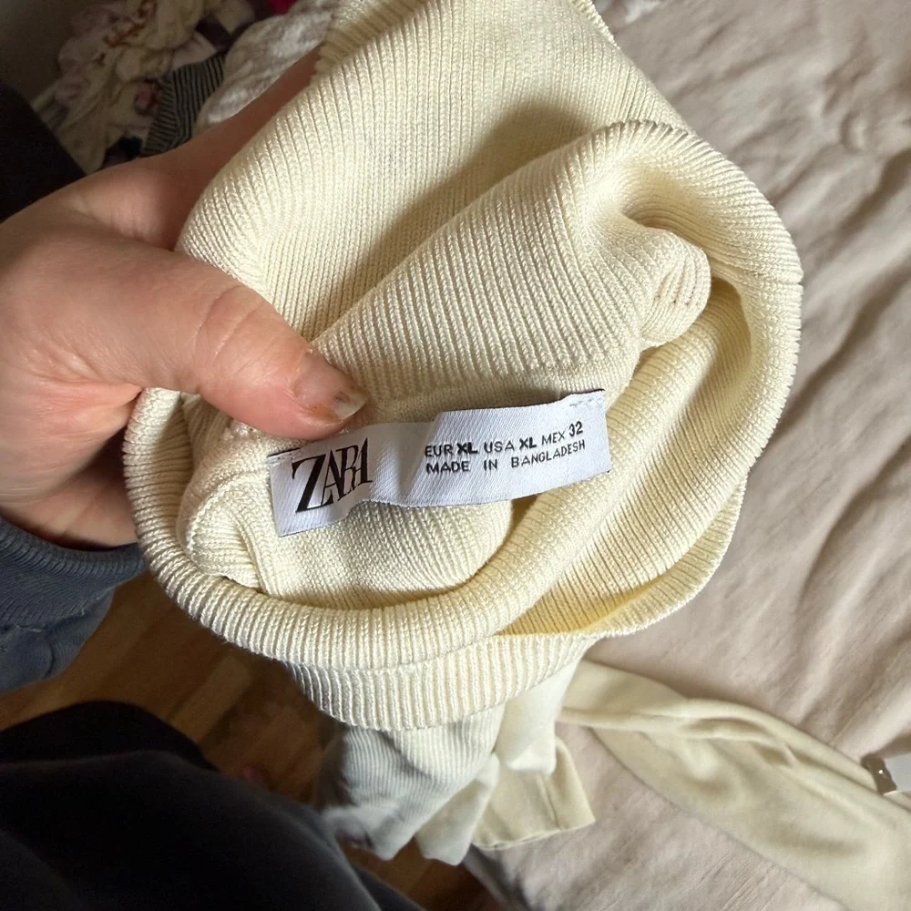 Zara Cream Turtle Neck Shirt XL - Picture 2 of 4